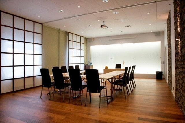 Nova Park Conference Hotel Knivsta  Ngoại thất bức ảnh