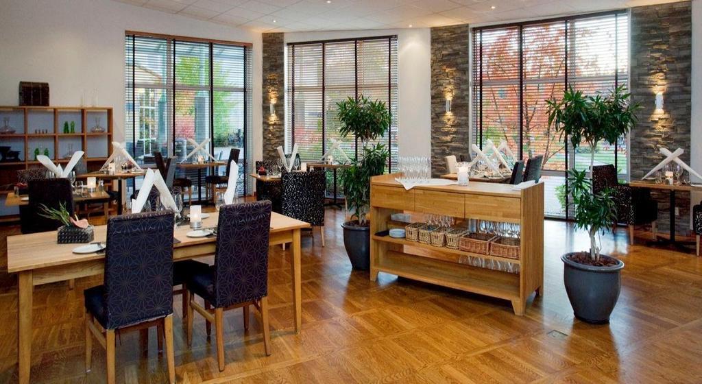 Nova Park Conference Hotel Knivsta  Ngoại thất bức ảnh